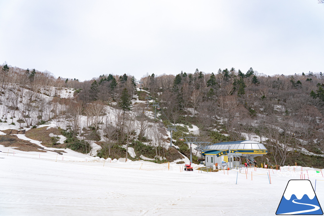 札幌国際スキー場｜2023・ゴールデンウィークがスタート！心配された雪ですが…。大丈夫、ちゃんと残ってくれました(^_-)-☆